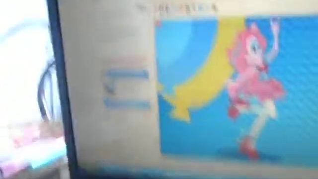 Пинки Пай одевалка