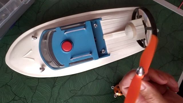 rc глиссер из раритетной игрушки. смотреть онлайн