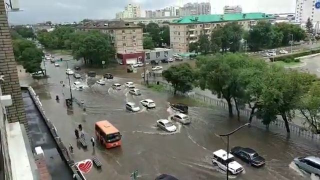 Ливень в Благовещенске смотреть онлайн
