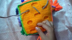 Развивающий кубик крючком