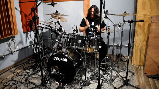 Metallica - Enter Sandman - Drum Cover смотреть онлайн