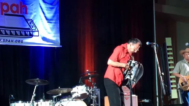 Santiago Jiminez performing at SPAH's international harmonica convention-Aug 11, 2016 смотреть онлайн