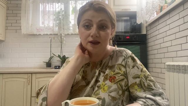 ЗАСТАВЛЯЮ МАМУ ГУЛЯТЬ смотреть онлайн