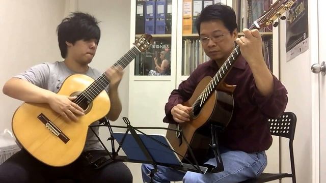 Fly me to the Moon by Bart Howard played by Paco & Stephen on 2 Contreras Doble Tapa guitar смотреть онлайн