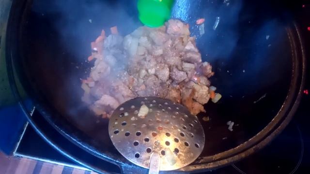 Жаркое из свинины с картофелем. Казан кебаб. Вот почему мне нравится казан!!! смотреть онлайн