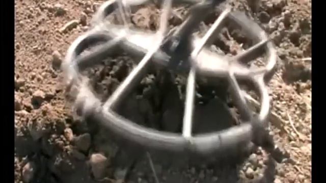 Поиск кладов на месте старого хутора смотреть онлайн