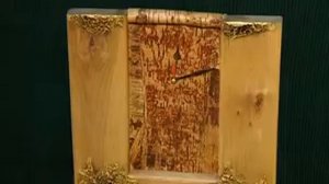 Коллекция часов в галерее Славутасць