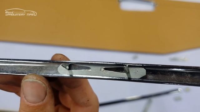 Tips & Tricks de Tapiceria - Poner Un Cromo a Puerta de Automovil смотреть онлайн