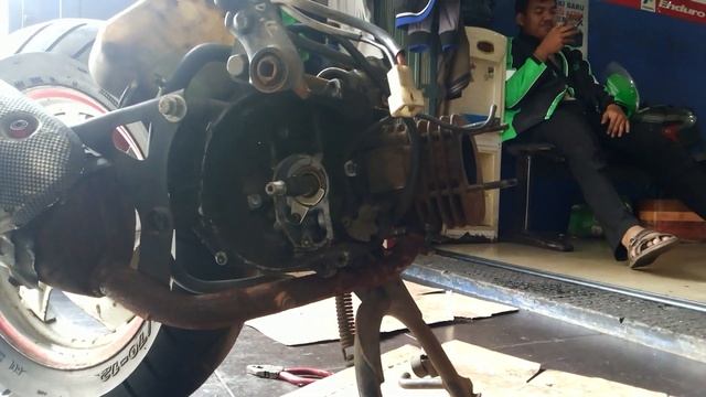 yamaha glide 100cc // yamaha grand axis 100cc ( part 3 ) смотреть онлайн