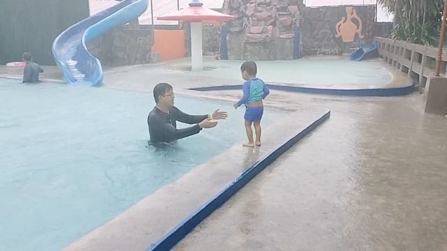 Malakas ba sa gasolina ang hybrid car? Trip to batangas | Geely Okavango Fuel Consumption смотреть онлайн