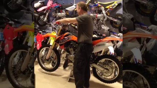 Первый запуск BSE J5 250 смотреть онлайн