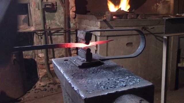Кузнечное дело - Что можно сделать из куска металла смотреть онлайн