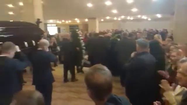 Прощание с Дмитрием Марьяновым Последние аплодисменты смотреть онлайн