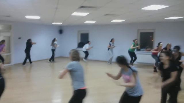 Танцевальный фитнес - тренировка 29.01.2016. Симферополь, LatinaDance Fit смотреть онлайн