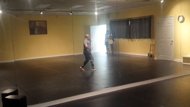 Hardest Part Music: Laura Welsh смотреть онлайн