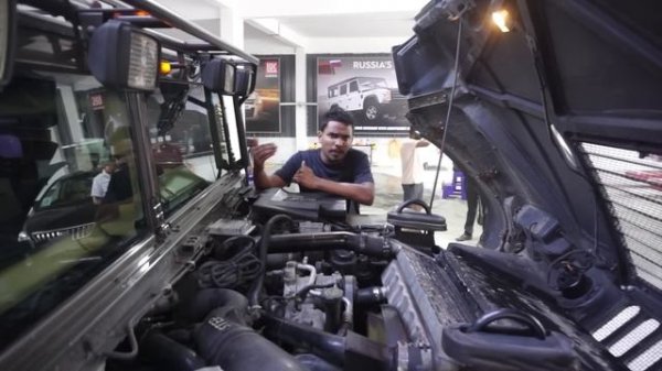 Hummer H1 I One and Only Humvee C Series in South Asia - Review (Sinhala) | Auto Hub