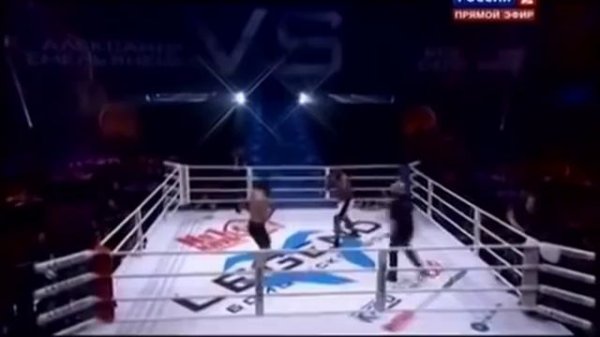 Александр Емельяненко против Боба Саппа
