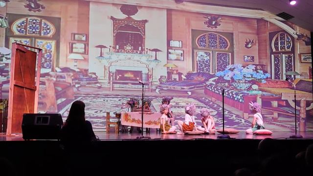 Спектакль "Волк и семеро козлят" смотреть онлайн