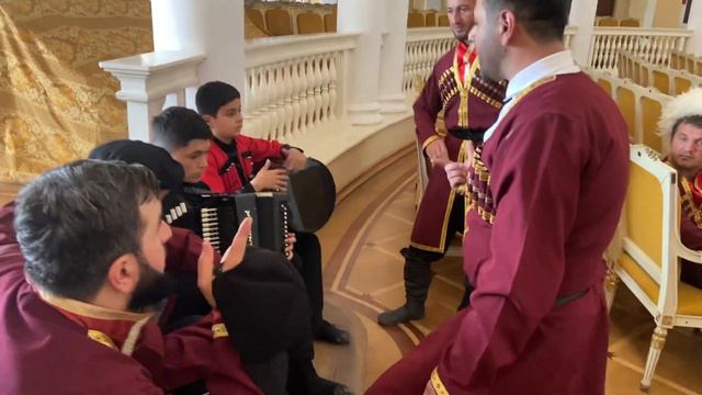 Супер Грузинская Песня Dari Duri Garmonda Samuel смотреть онлайн