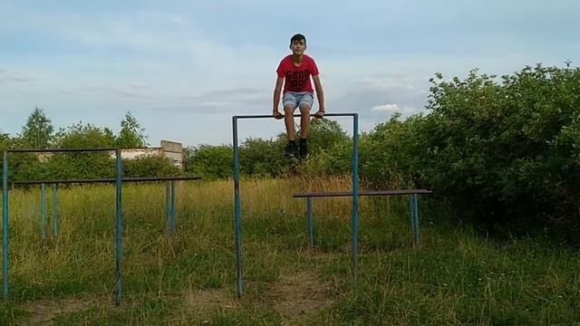 |ЛЁГКОЕ ОБУЧЕНИЕ| |Стульчик назад на турнике |