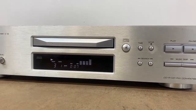 TEAC C-1D Compact Disc Player