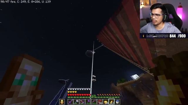 Herobrine SMP Is Back смотреть онлайн