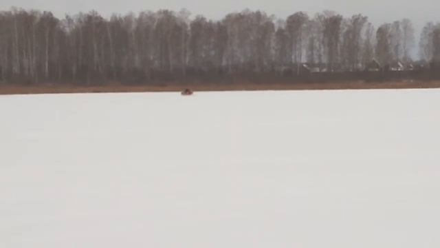 Испытание снежика рыбалкой, первый выезд на озеро смотреть онлайн