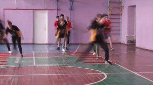 Урок физкультуры 9 А