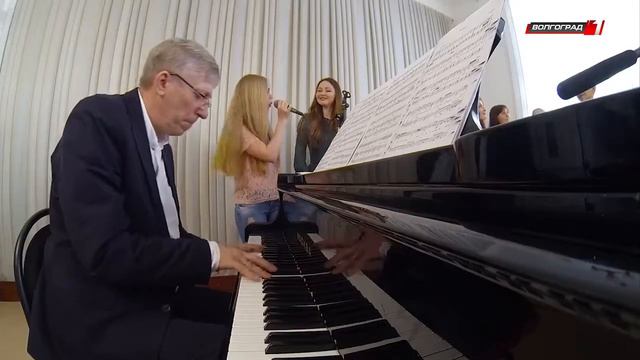 Один рояль и много песен Хорошие песни смотреть онлайн