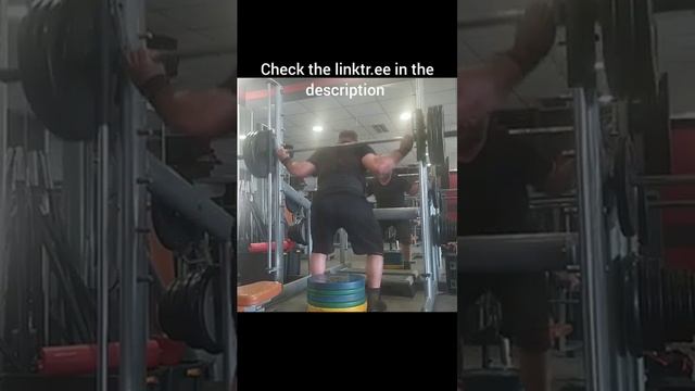 Squatting on a low box смотреть онлайн