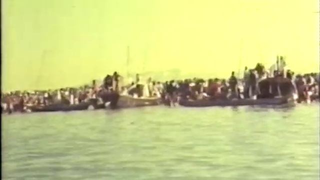 Kumbha Mela (1989) - Michelangelo Antonioni