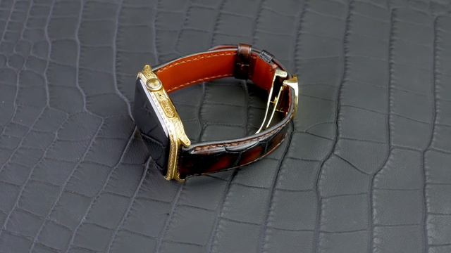 Эксклюзивные смарт-часы Apple Watch 7 Gold Aristocrate смотреть онлайн