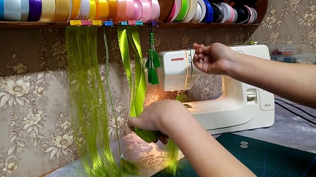 МК Как распустить атласную ленточку ещё быстрее ? смотреть онлайн