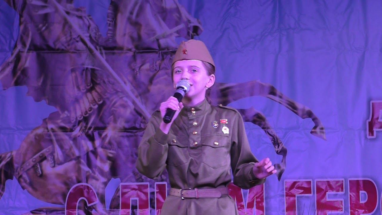 Михаил Исаковский "Семья" (Оттуда) смотреть онлайн