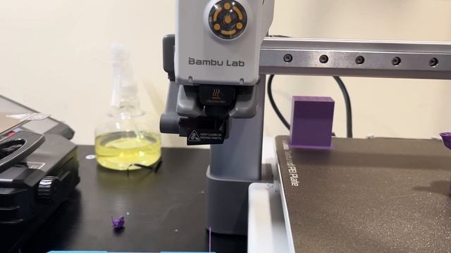 Changing Filament on. Multicolor 3d print Bambu Lab A1 смотреть онлайн
