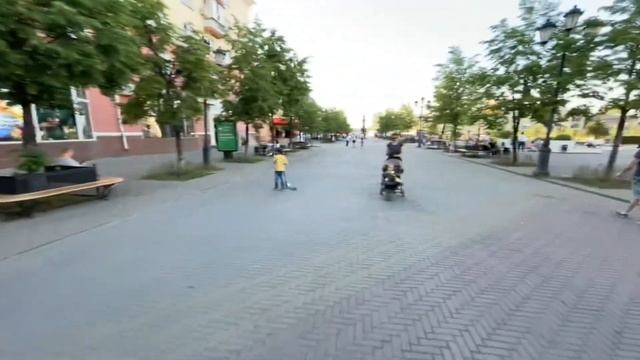 Шлёпнул по попе| помог ребёнку| танец робота|  ? Koreshzy And Paradeev1ch #Twitch #twitchmoments