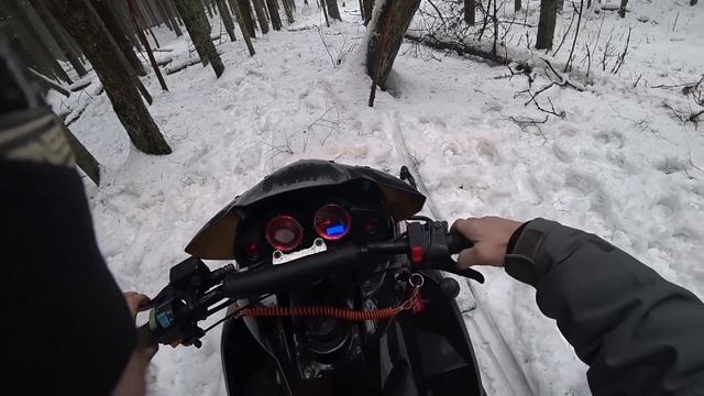 Землянка в лесу | На снегоходе в землянку