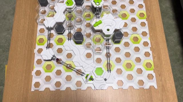 Gravitrax track #5 - 1 lane, tiptube, whirlpool, magnet, freefall смотреть онлайн