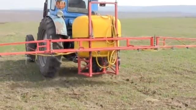 Робота оприскувачем. Вносимо КАС. смотреть онлайн