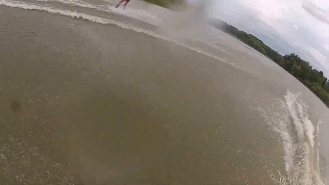 лыжи и вейкборд за гидроциклом