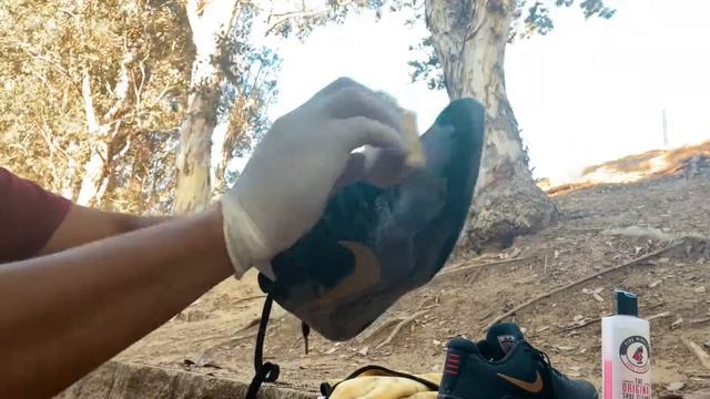 How to Clean Nike Kobe Shoes (Easy Way).... смотреть онлайн