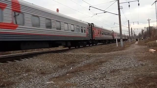 ЭП1М-751 со скорым поездом №116С Адлер — Санкт-Петербург смотреть онлайн