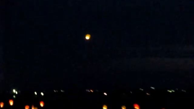 Массовый запуск фонариков в Караганде 3 июня 2011 года смотреть онлайн