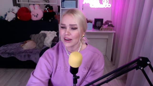 28.09.2022 | Тэхёна много не бывает | Читаем фф о Вигуках смотреть онлайн