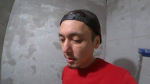 ИМИТАЦИЯ ПЛИТКИ В ВАННОЙ ! КЕРАМОГРАНИТ ЗА КОПЕЙКИ ИЗ ГИПСОВОЙ ШТУКАТУРКИ ! СТОЛЫЧ РЕМОНТ !
