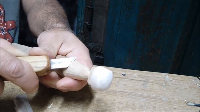 Очередной эксперимент в резьбе по дереву. Красим липу маркером смотреть онлайн