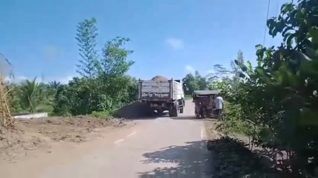 Филиппины- #34-39, Стройка, кладка стен, засыпка дома землей..