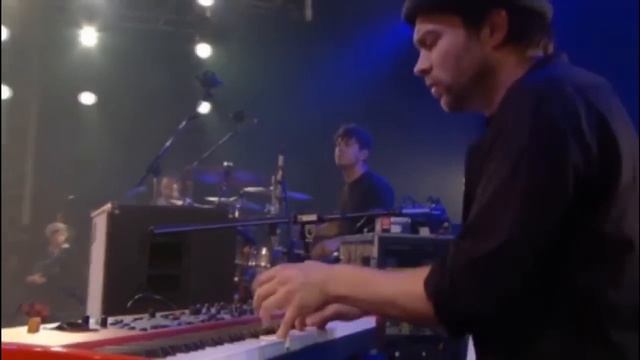 Amy Macdonald - Life in a beautiful light (T in the Park 2012) смотреть онлайн