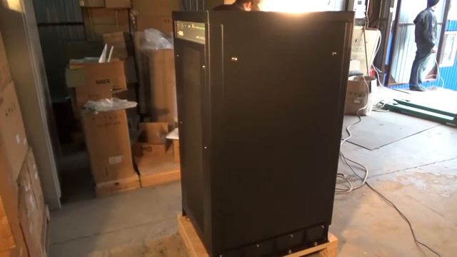 Трехфазный ИБП Power-Vision HF 30 кВА. Внешний вид смотреть онлайн