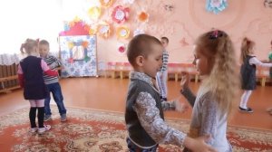 Привет... Танцы для детей